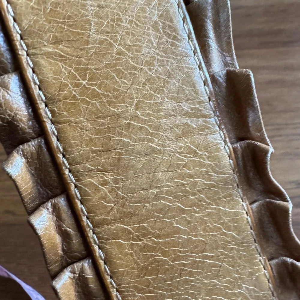 Spirit by Coldwater Creek Leather Ruffle Belt‎